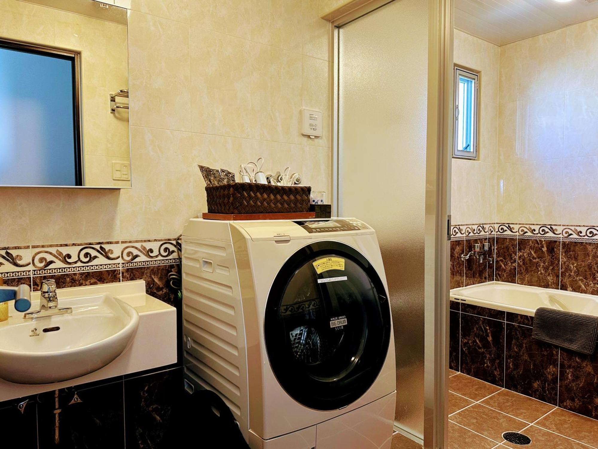 White Reef Apartment Uruma Luaran gambar