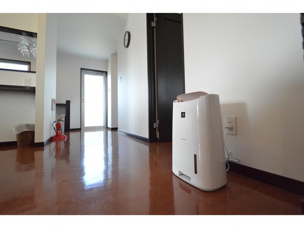 White Reef Apartment Uruma Bilik gambar