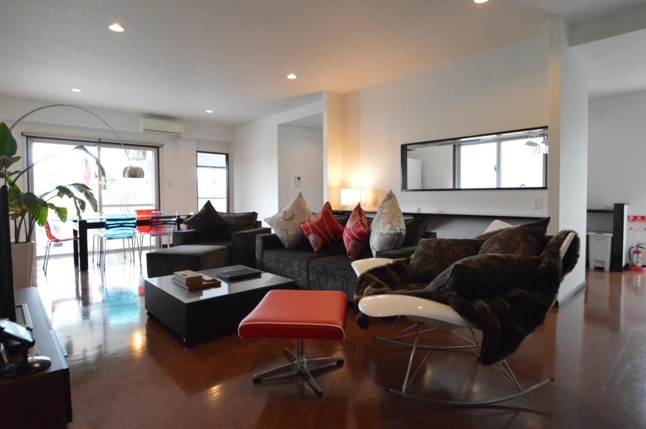 White Reef Apartment Uruma Luaran gambar