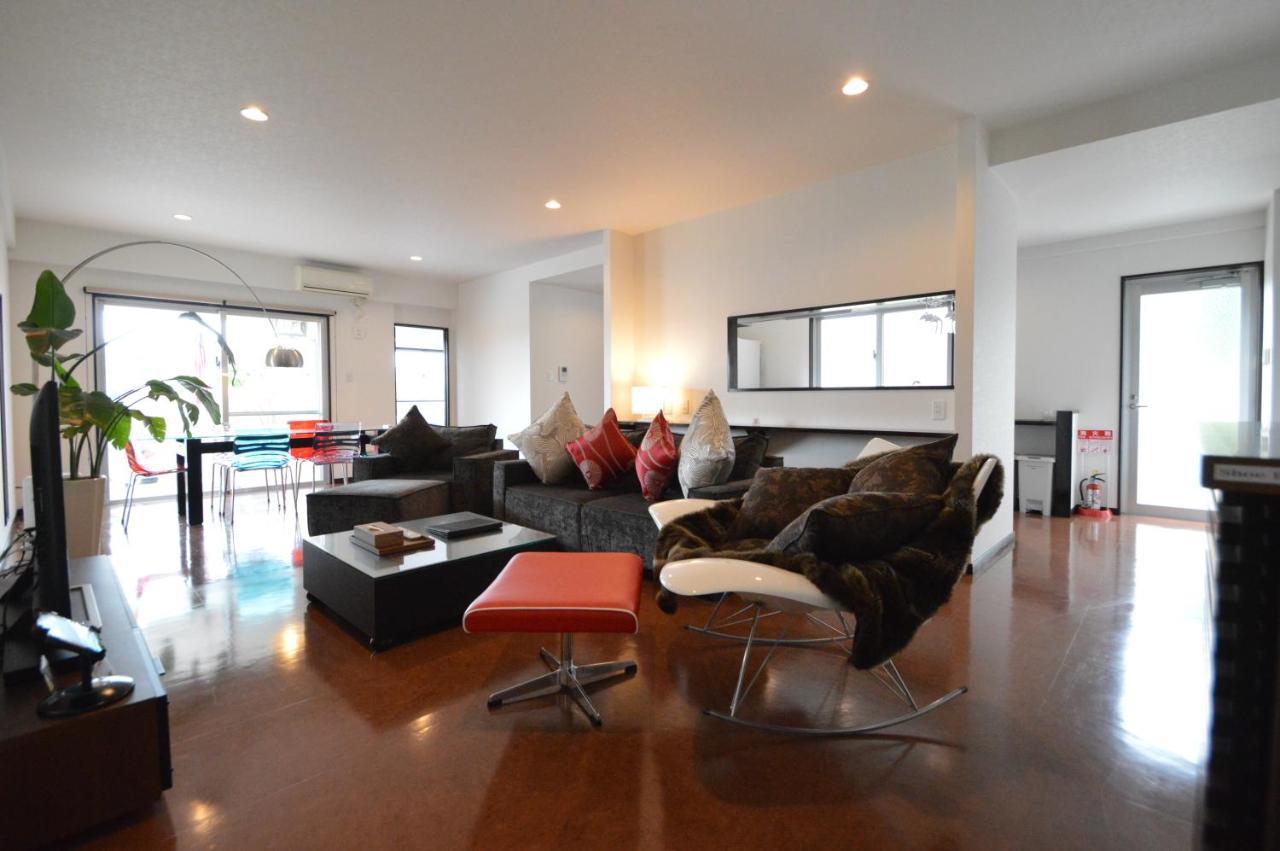 White Reef Apartment Uruma Luaran gambar